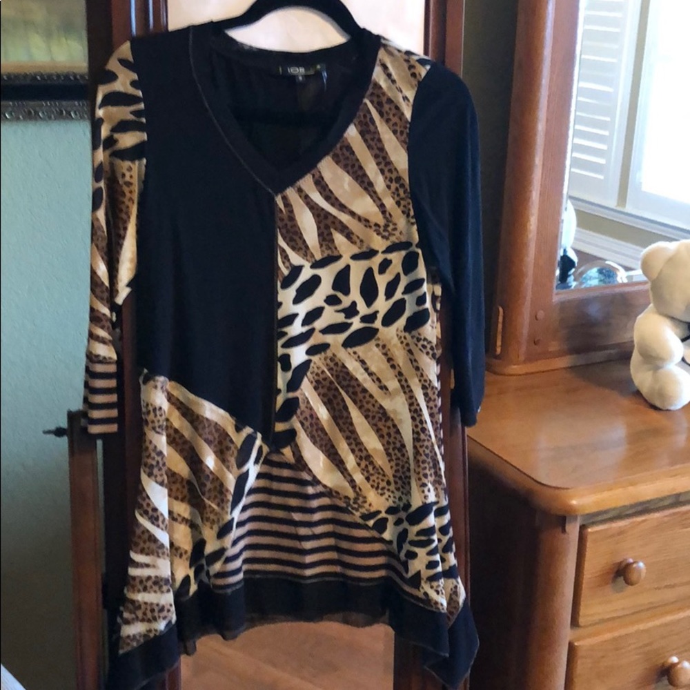 Colorful print tunic